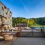 Arena Franz Ferdinand Nassfeld Hotell Tröpolach