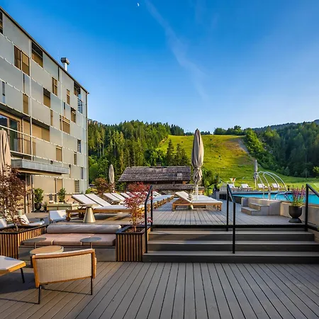 Arena Franz Ferdinand Nassfeld Отель Трёполах