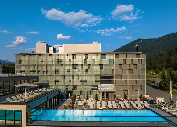 Arena Franz Ferdinand Nassfeld Hotel Tropolach